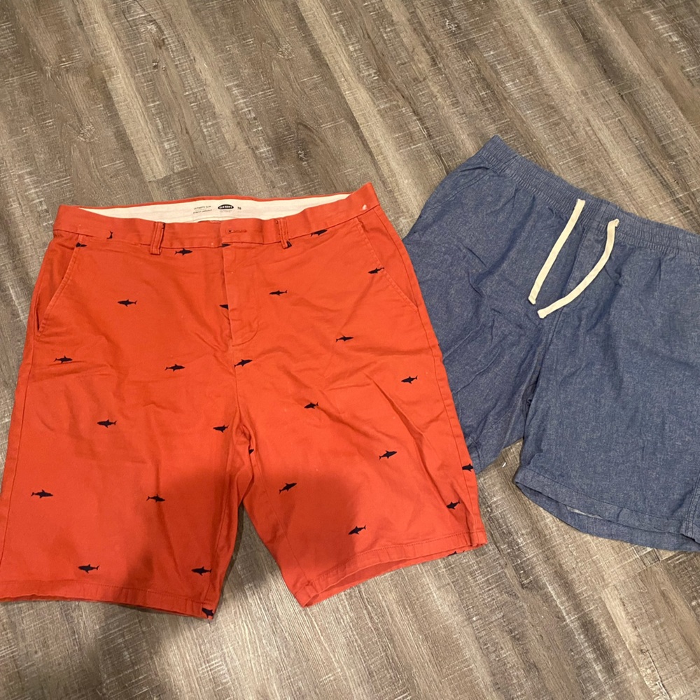 Lot of 2 Old Navy Mens Shorts